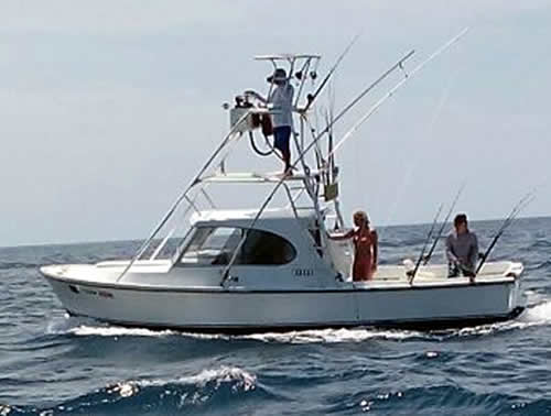 Papagayo charter boat the mahi